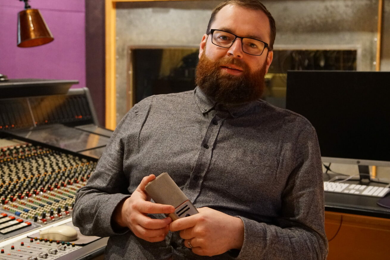 Metropolis Studios’ Senior Engineer, Paul Norris rates the OC818 microphone at the London studio complex.